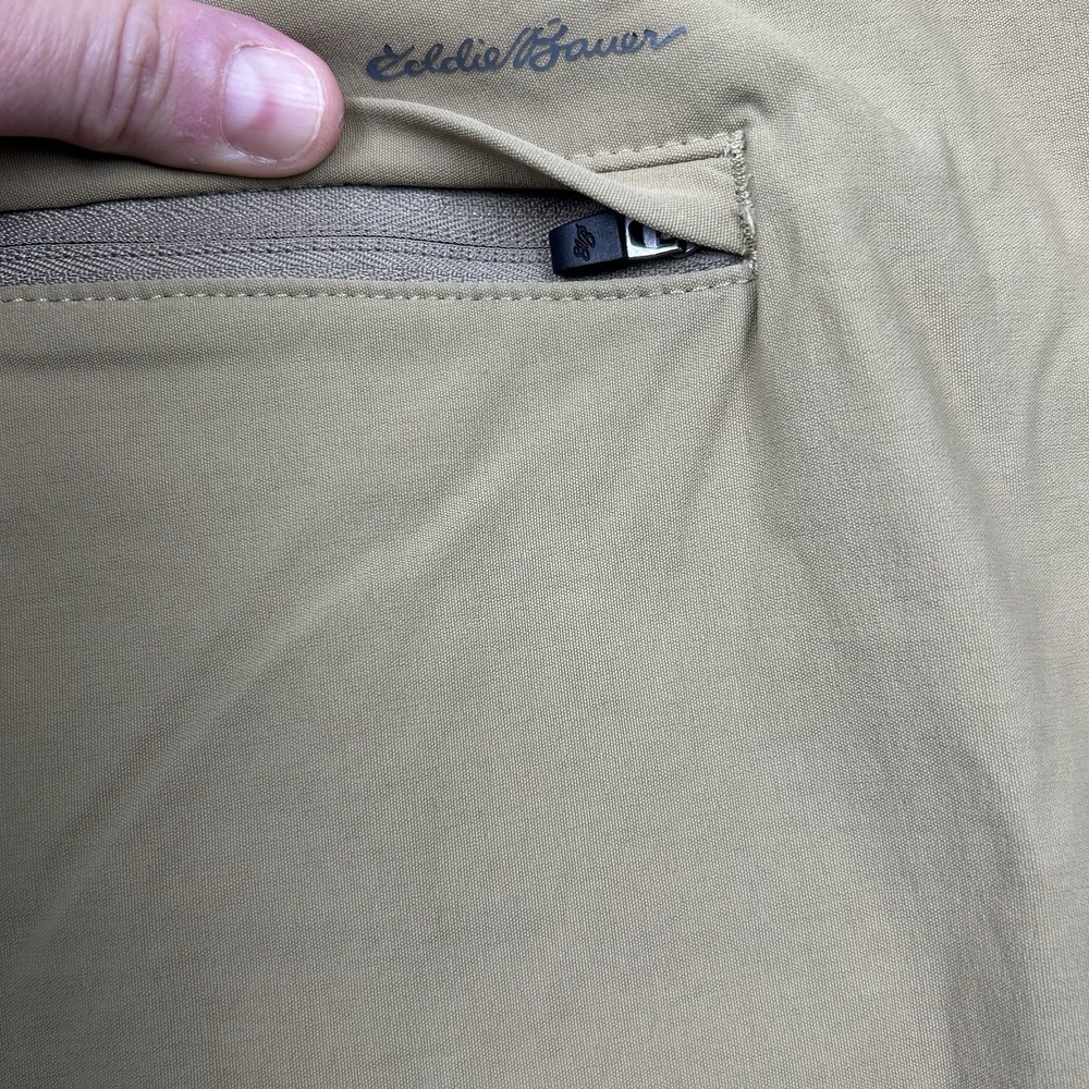 Eddie Bauer Travex Shorts Men's 44 Khaki Flat Front 10" Inseam Outdoor Hiking - Picture 13 of 15
